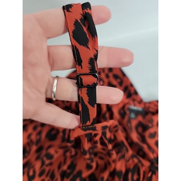 Torrid Women's Plus Leopard Red Off Shoulder Short Sleeve Shirt Size 2 EUC - Picture 5 of 8